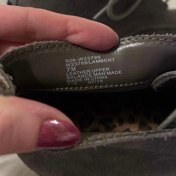 White Mountain Gray Leather Lambert Wedge Lace Up Boots Size 7 - Picture 6 of 6